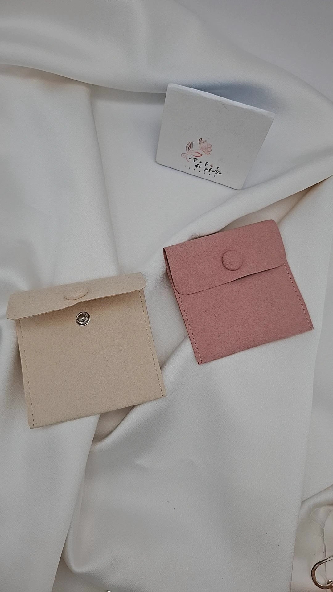 Estuche de Terciopelo para Joyas – Nude & Rosa