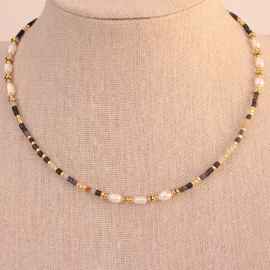 Collar Miyuki Negro & Dorado con Perlas